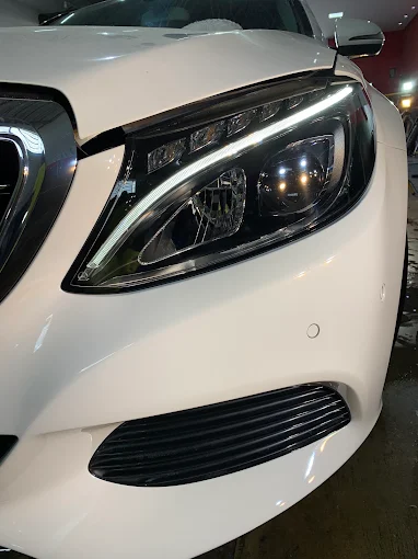 Antes e depois de serviço de estética automotiva em Goiânia